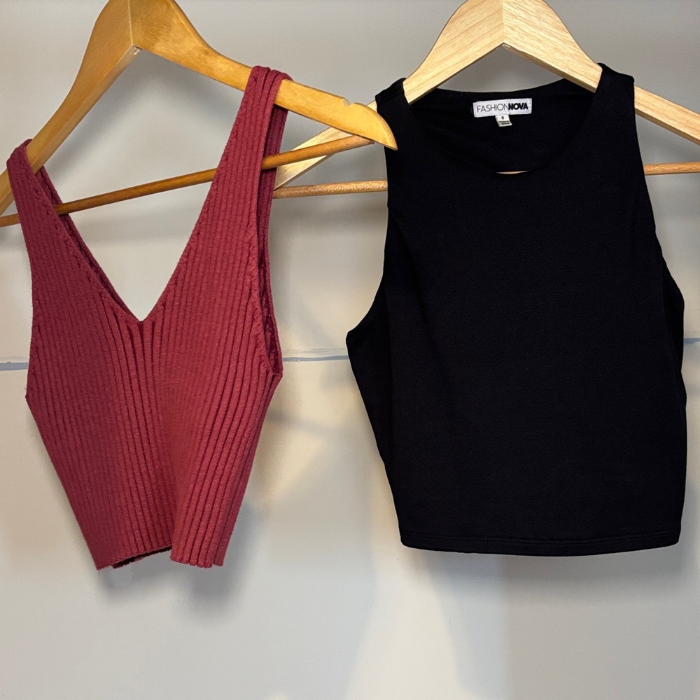 2 Small Tops